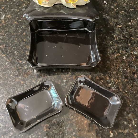 Vintage 3D Ceramic Jewelry Box w/Trinket Dishes - Picture 8 of 14